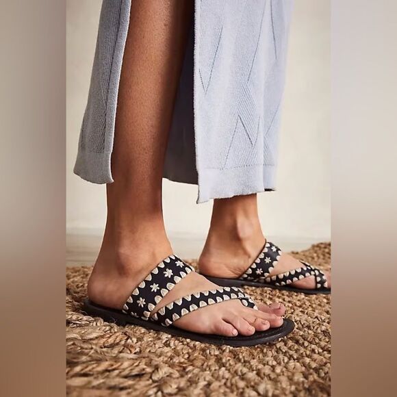 New Free  People Bella Caia Crochet Sandals - Picture 1 of 3